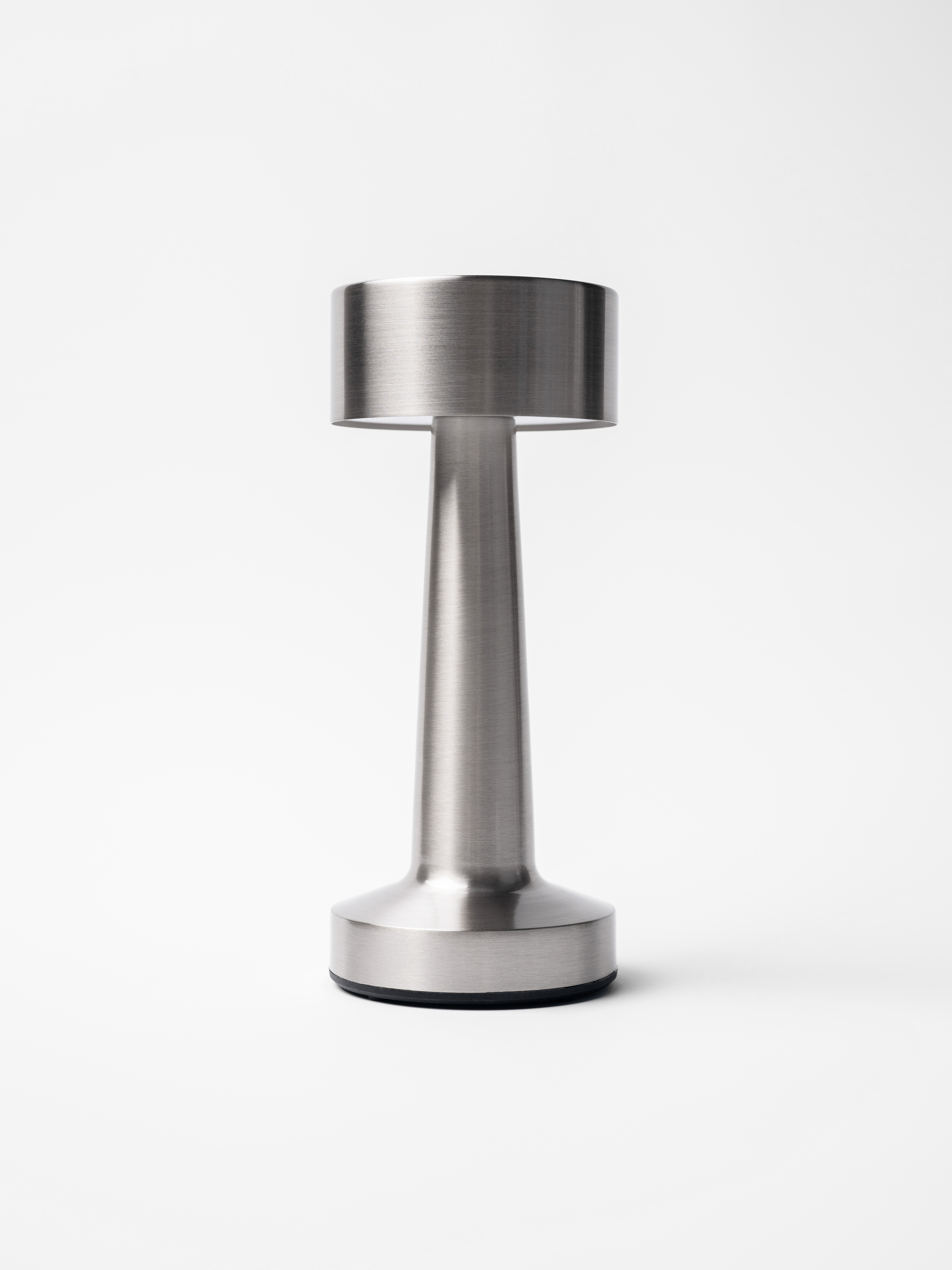 Лампа настольная  d=9 см. h=21,5 см. 3 цвета, сенсорная регулировка яркости, нерж., серебристая LED SIMPLE II MGline/1/20/ ВДОХНОВЕНИЕ