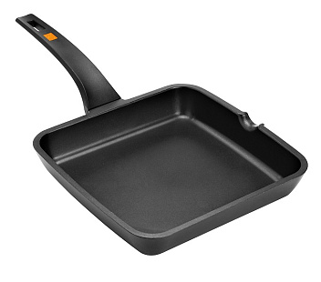 Сковорода 22*22 см. h=4,5 см. 1,33 л алюм. с антиприг. покрыт. (индукция) Efficient BRA&Monix /1/ АКЦИЯ